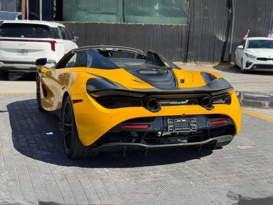2022 McLaren 720S Spider - Image 6 of 10