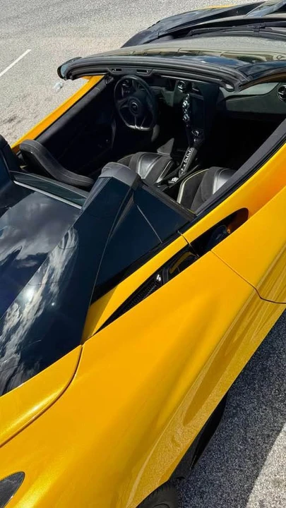 2022 McLaren 720S Spider - Image 13 of 16