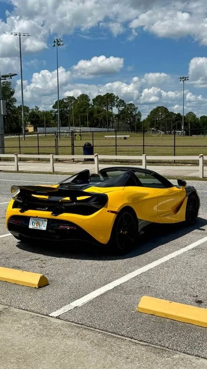 2022 McLaren 720S Spider - Image 6 of 16