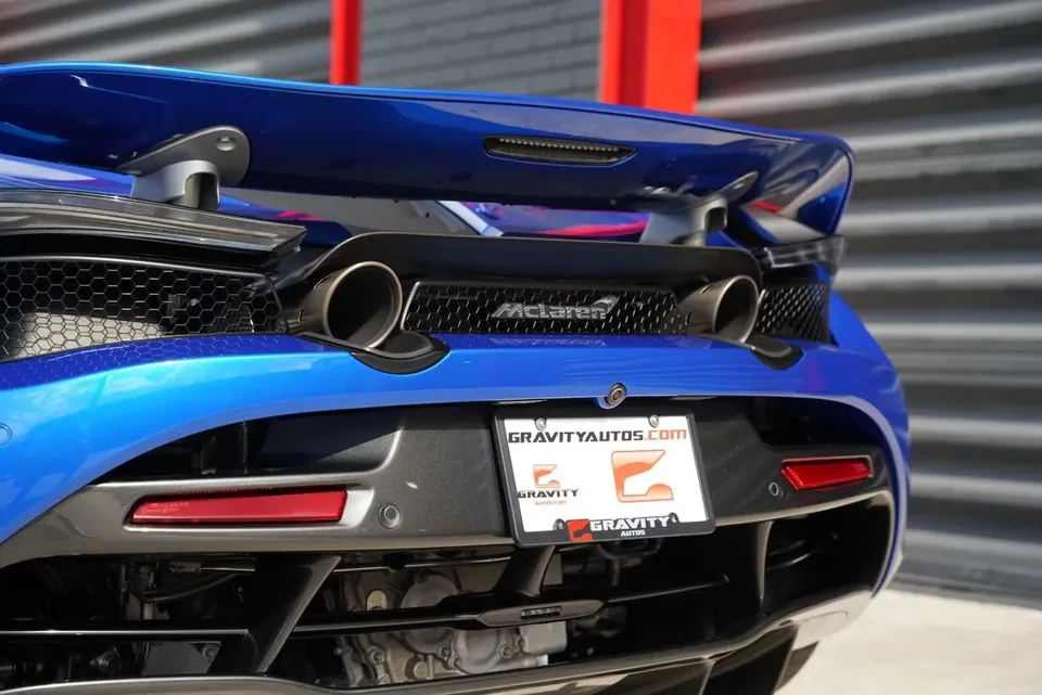 2022 McLaren 720S - Image 2 of 8