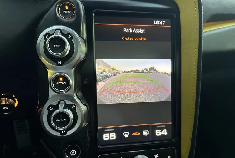 2022 McLaren 720S - Image 10 of 11