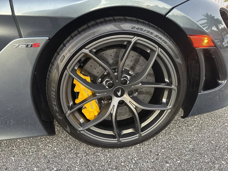 2022 McLaren 720S - Image 9 of 11