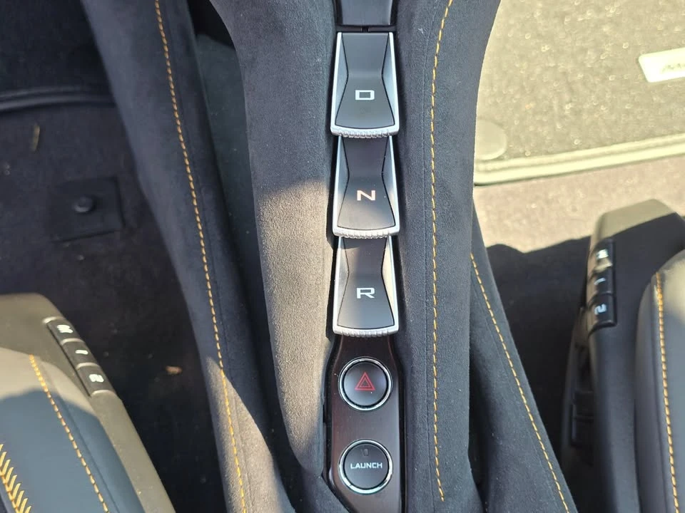 2022 McLaren 720S - Image 13 of 20