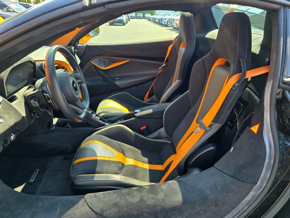 2022 McLaren 720S - Image 11 of 20
