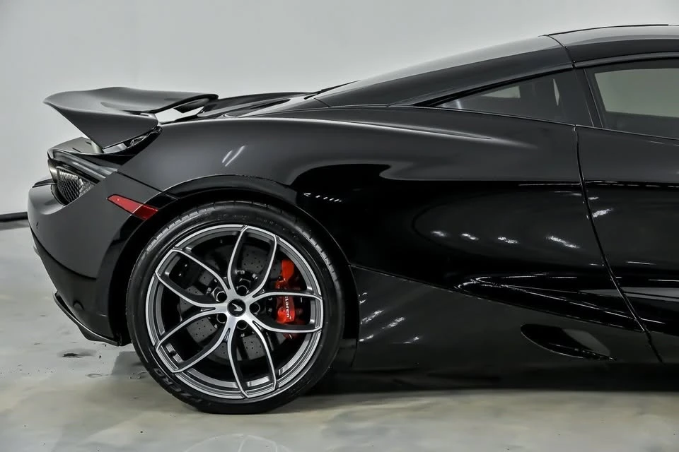 2022 McLaren 720S - Image 13 of 20