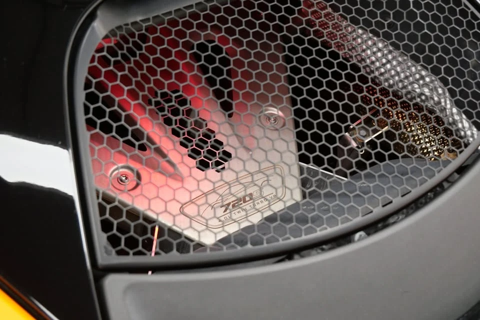 2022 McLaren 720S - Image 6 of 12