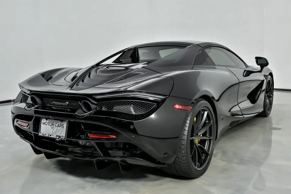 2022 McLaren 720S Spider - Image 11 of 20