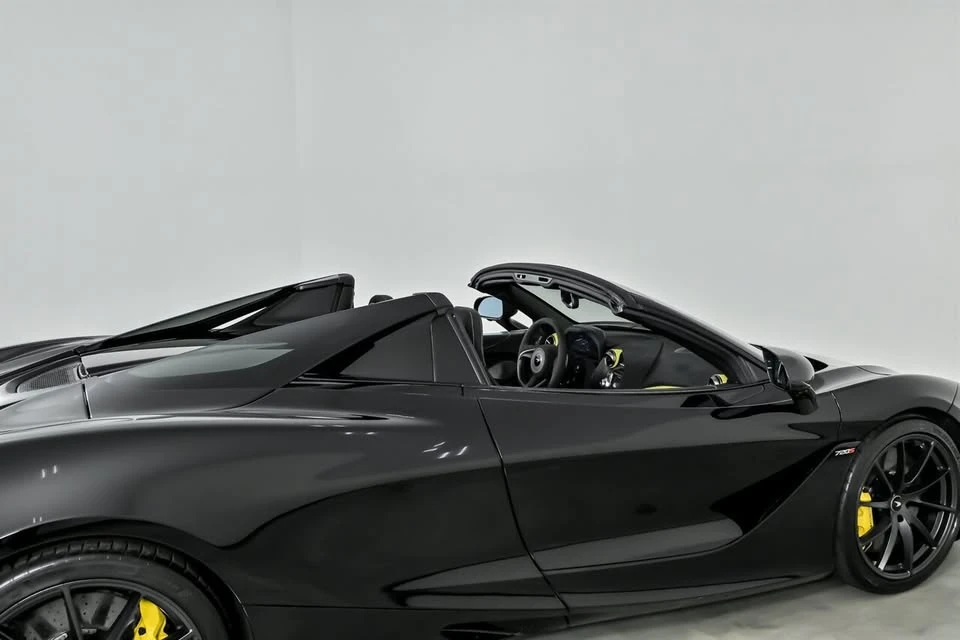 2022 McLaren 720S Spider - Image 20 of 20