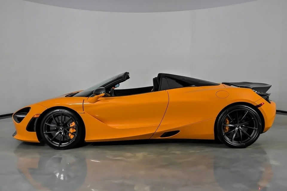 2022 McLaren 720S Spider - Image 9 of 20