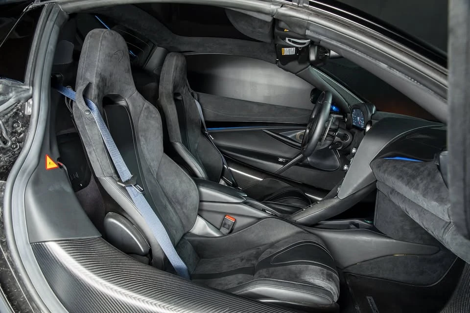 2022 McLaren 720S Spider - Image 18 of 20