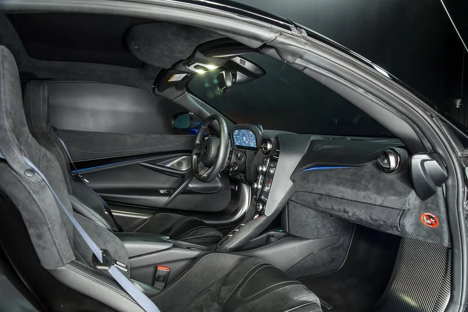 2022 McLaren 720S Spider - Image 17 of 20