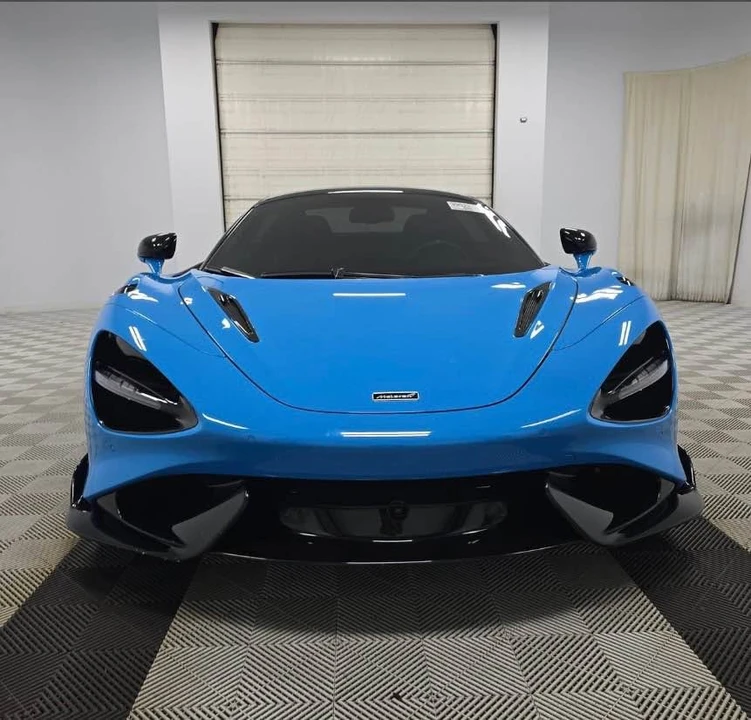 2022 McLaren 765LT - Image 2 of 17