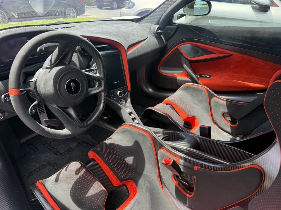 2022 McLaren 765LT Spider - Image 5 of 6