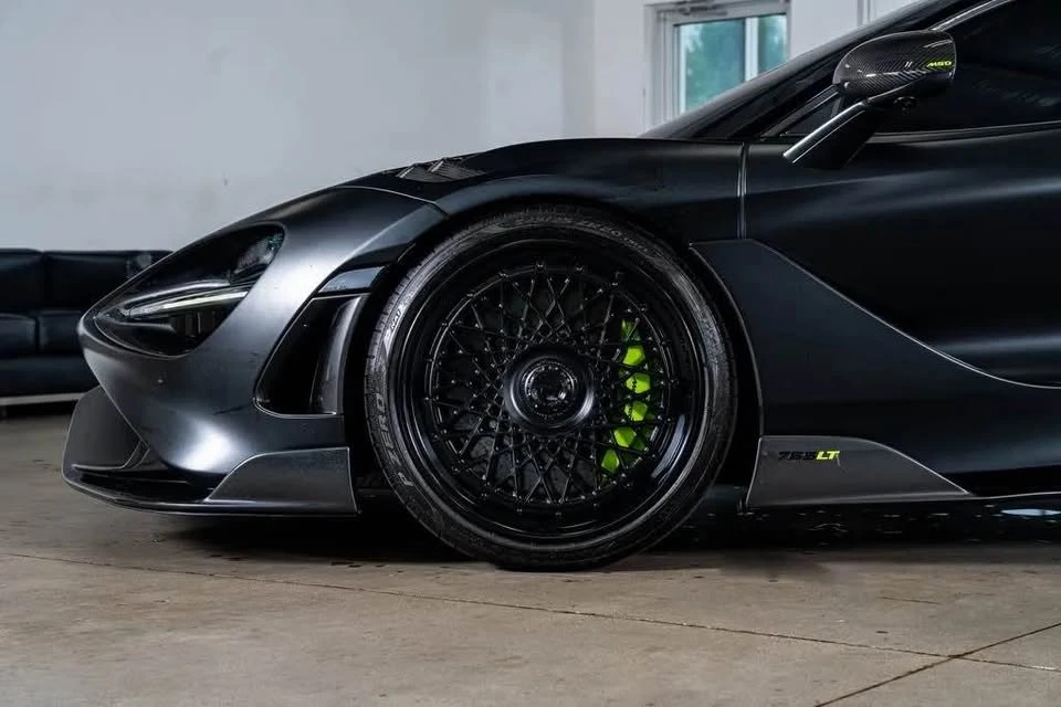 2022 McLaren 765LT Spider - Image 2 of 14