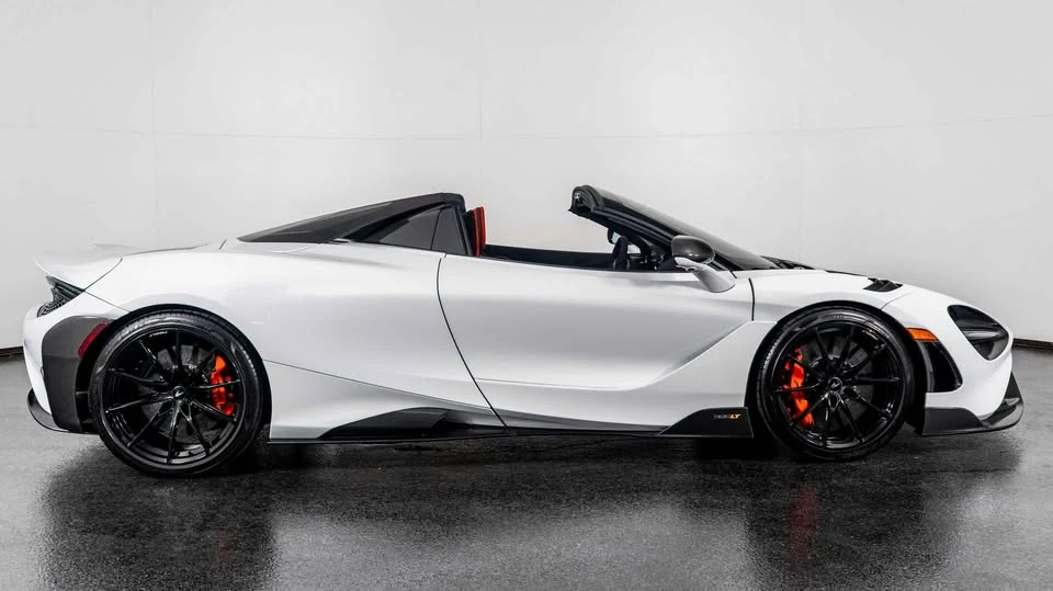 2022 McLaren 765LT Spider - Image 7 of 14