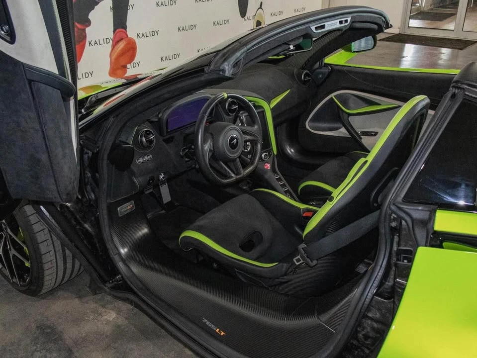 2022 McLaren 765LT Spider - Image 4 of 5