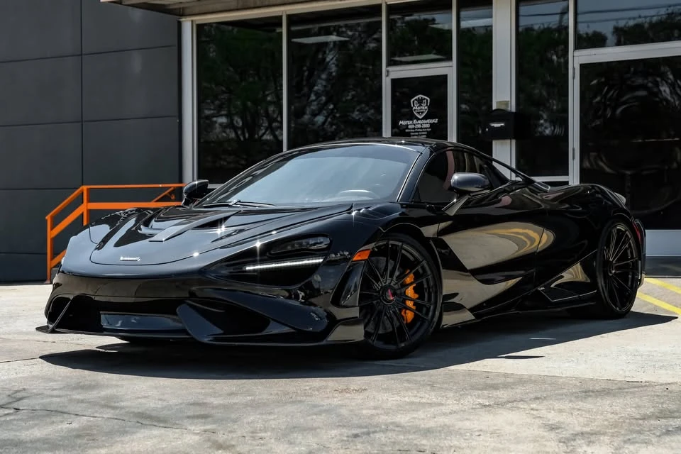 2022 McLaren 765LT Spider - Image 15 of 20