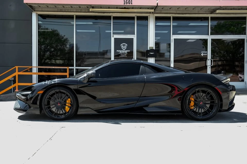 2022 McLaren 765LT Spider - Image 2 of 20