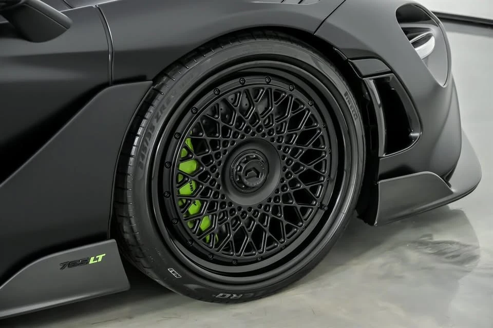 2022 McLaren 765LT Spider - Image 19 of 20