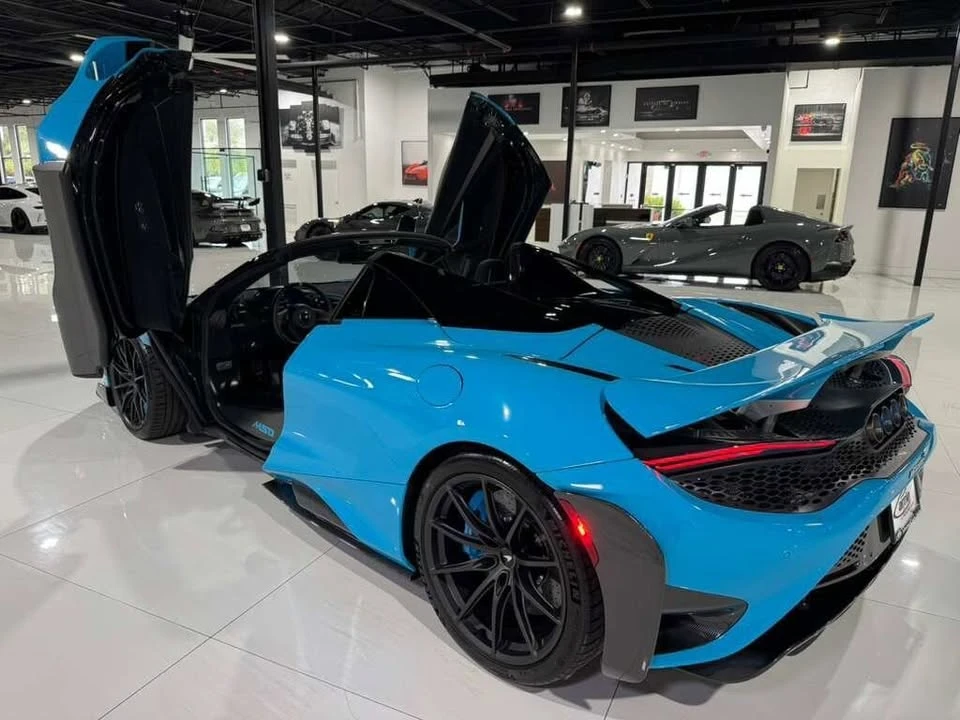 2022 McLaren 765LT Spider - Image 3 of 13