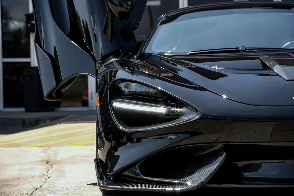 2022 McLaren 765LT - Image 19 of 20