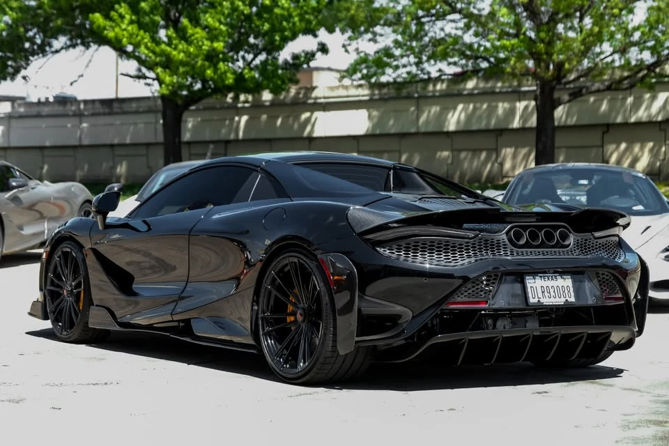 2022 McLaren 765LT - Image 8 of 20