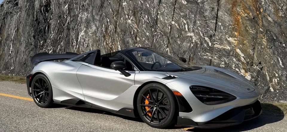 2022 McLaren 765LT - Image 12 of 19