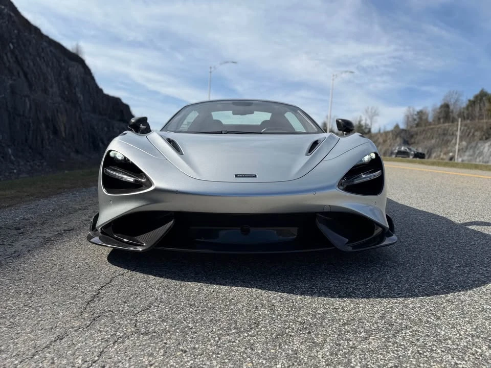 2022 McLaren 765LT - Image 10 of 19