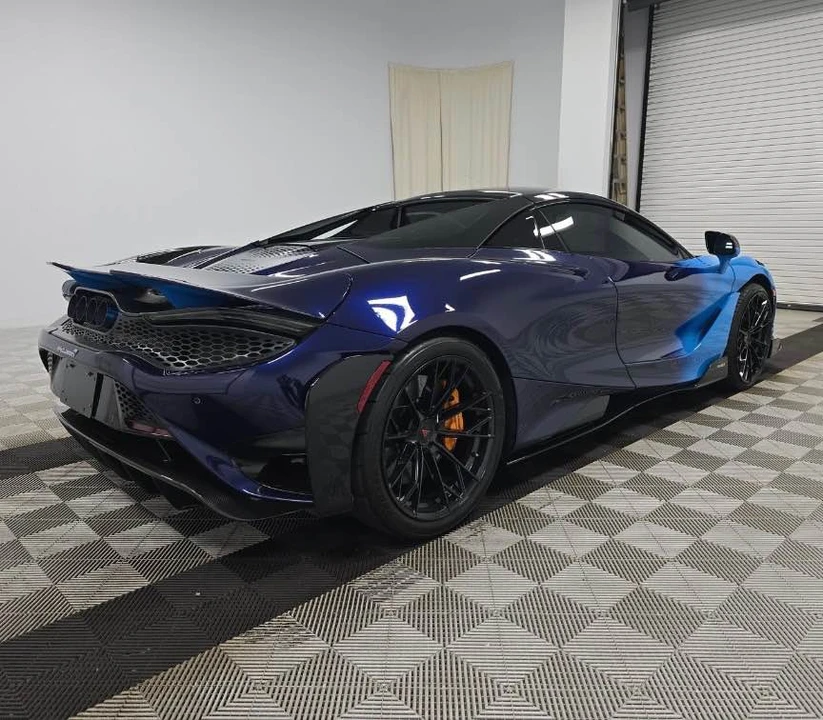 2022 McLaren 765LT - Image 4 of 17