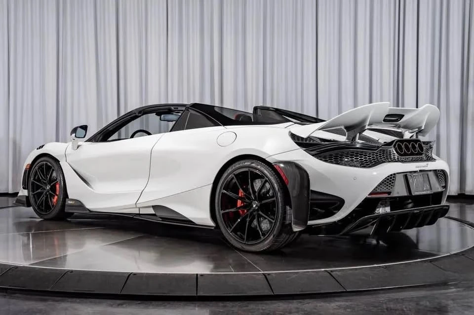 2022 McLaren 765LT Spider - Image 4 of 7