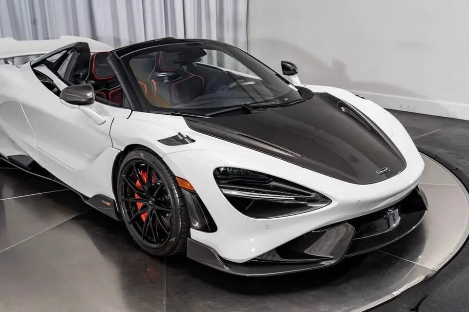 2022 McLaren 765LT Spider - Image 2 of 7