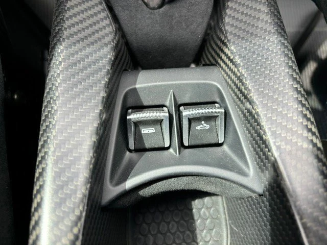 2022 McLaren 765LT Spider - Image 15 of 19