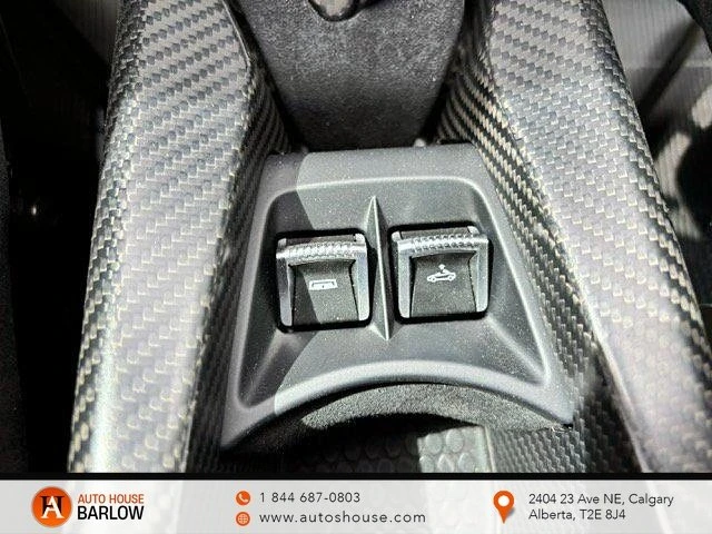 2022 McLaren 765LT Spider - Image 18 of 20