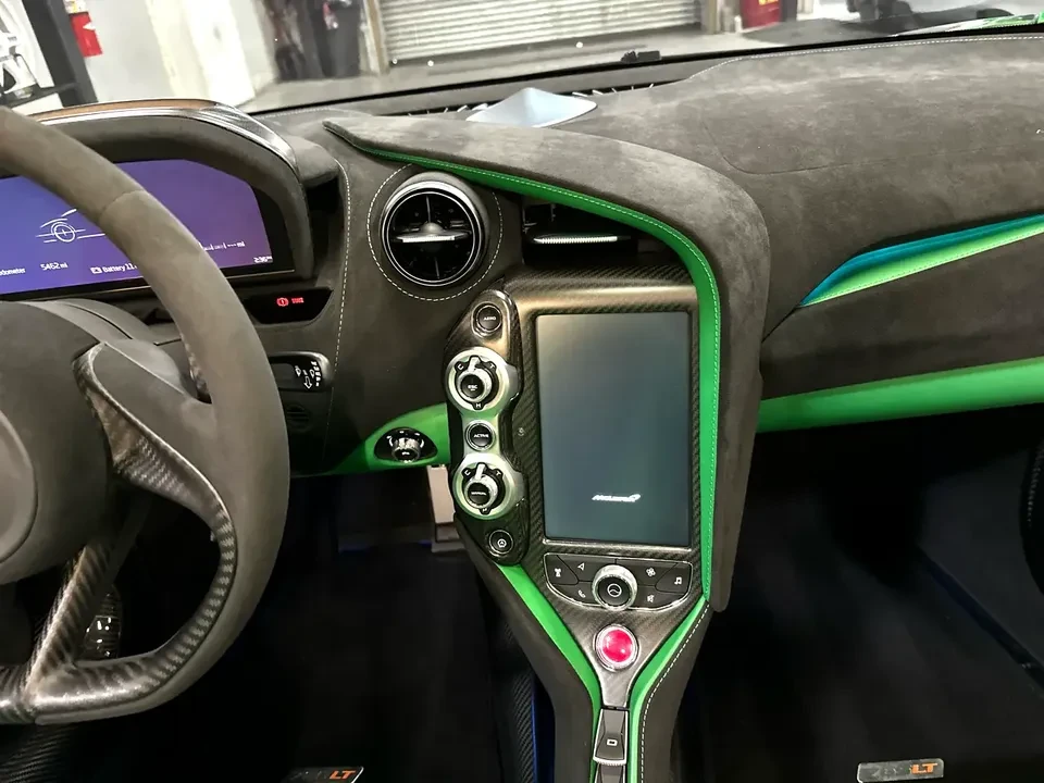 2022 McLaren 765LT Spider - Image 15 of 16
