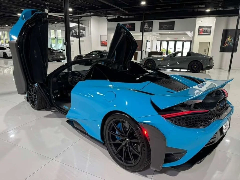 2022 McLaren 765LT Spider - Image 3 of 13