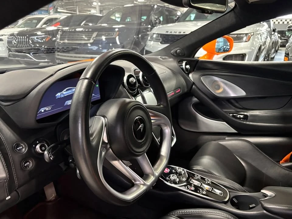 2022 McLaren GT - Image 17 of 20