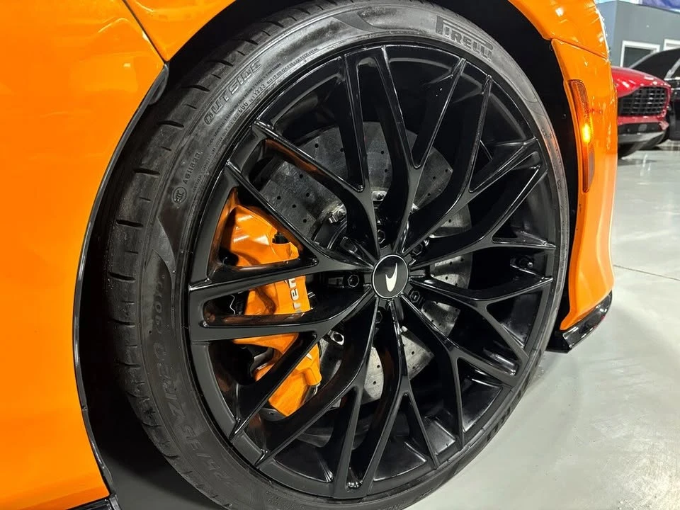 2022 McLaren GT - Image 8 of 20