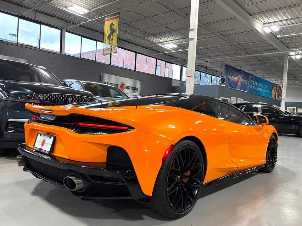 2022 McLaren GT - Image 10 of 20