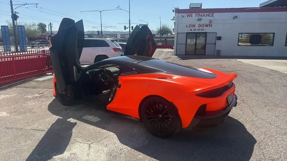 2022 McLaren GT - Image 4 of 8