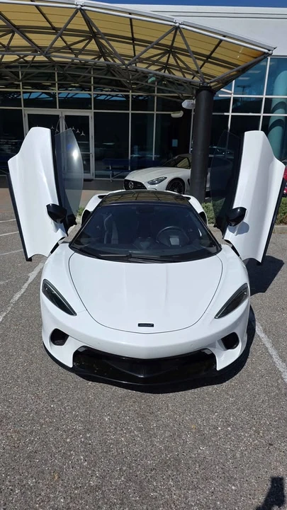 2022 McLaren - Image 20 of 20