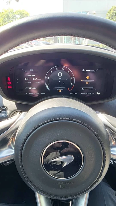 2022 McLaren - Image 18 of 20