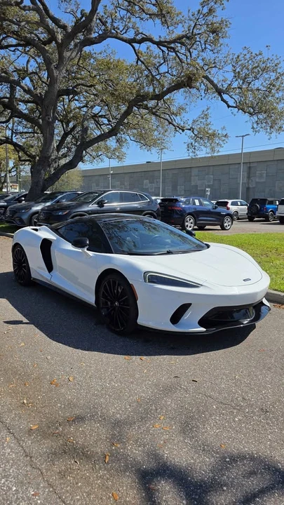 2022 McLaren - Image 3 of 20