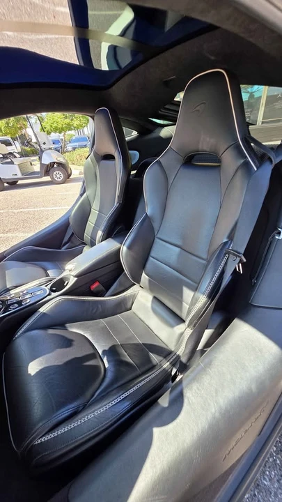 2022 McLaren - Image 12 of 20