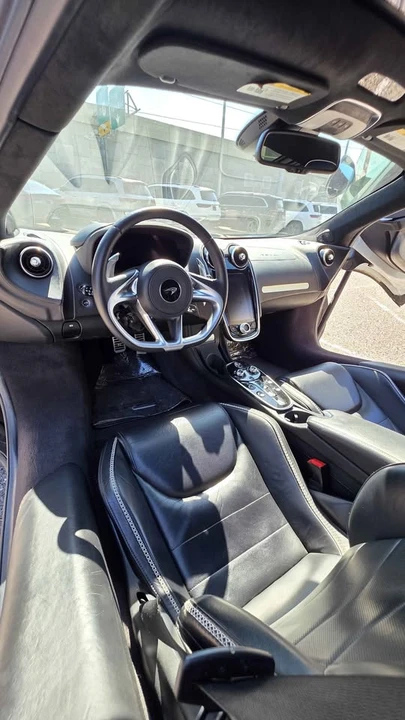 2022 McLaren - Image 11 of 20