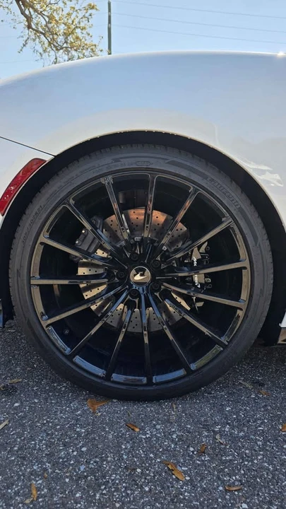 2022 McLaren - Image 9 of 20