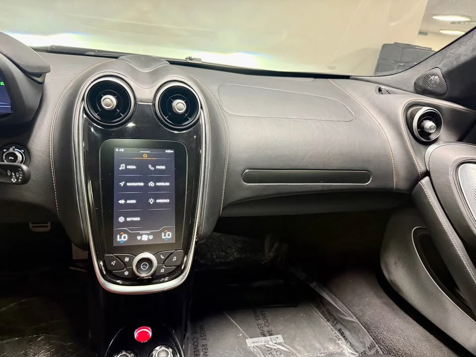 2022 McLaren GT - Image 6 of 19