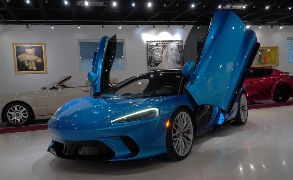 2022 McLaren GT - Image 2 of 20