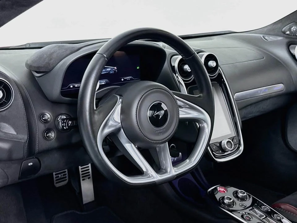 2022 McLaren GT - Image 10 of 20