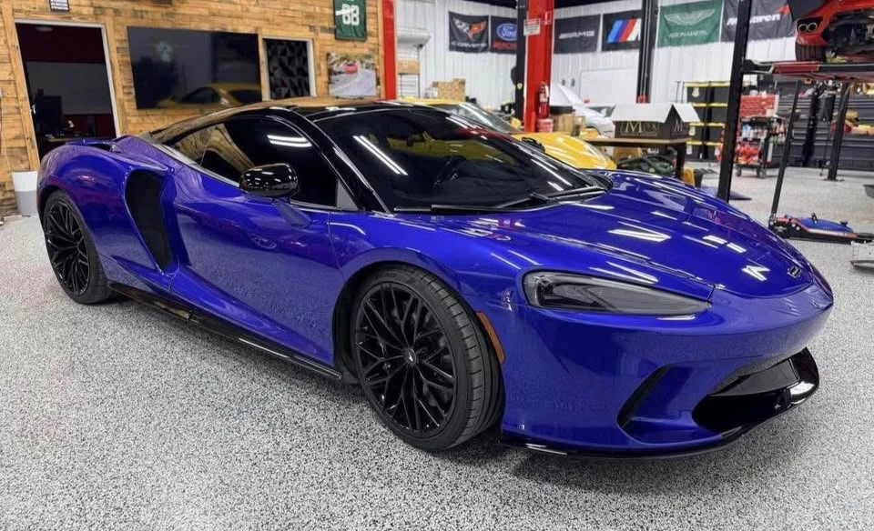2022 McLaren GT - Image 2 of 9