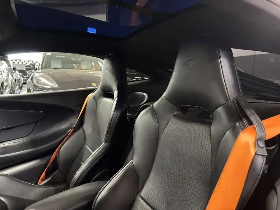 2022 McLaren GT - Image 9 of 20